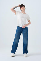 LF2040258_R6903_2.jpg
