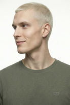 LF2042275_R10295_3.jpg