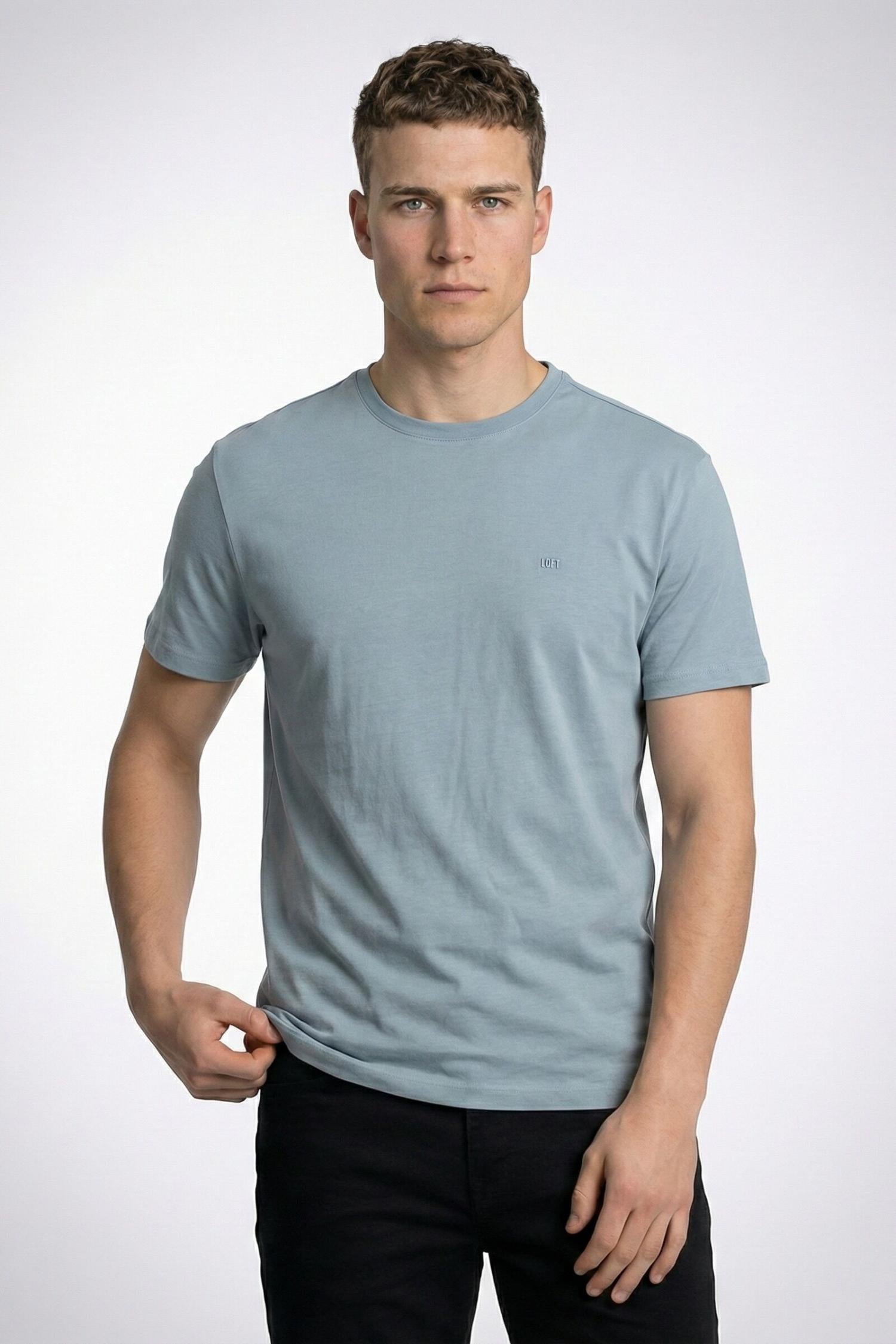 LF2042275_R7718_1.jpg