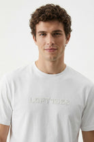 LF2042976_R4478_4.jpg