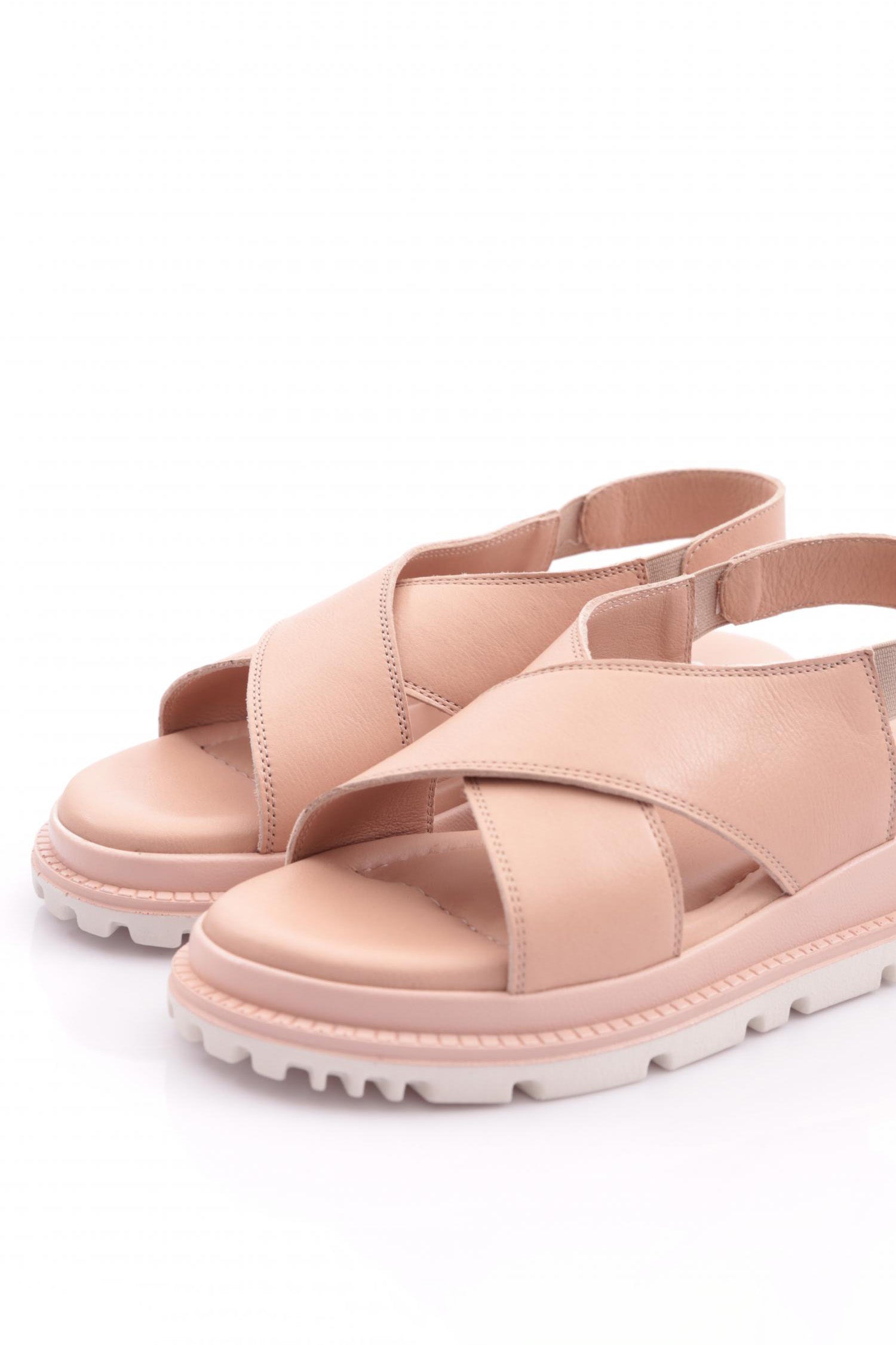 M-8-2495_R1398_4.jpg