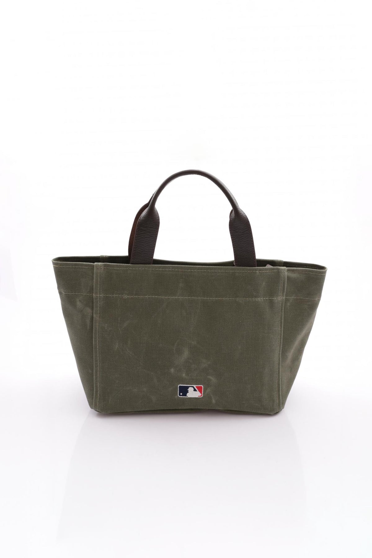 MLB-001_R00411_3.jpg