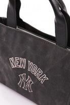 MLB-001_R1534_5.jpg
