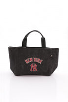 MLB-001_R8474_1.jpg