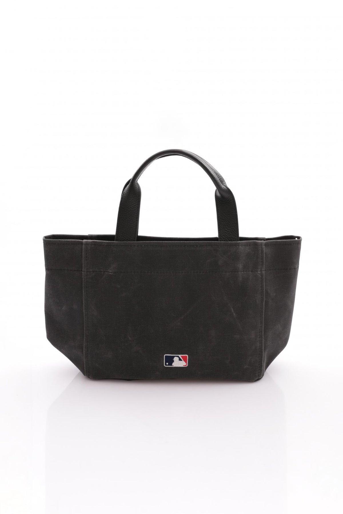 MLB-001_R8474_3.jpg