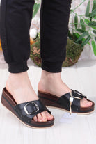 PC-7418_R1534_2.jpg