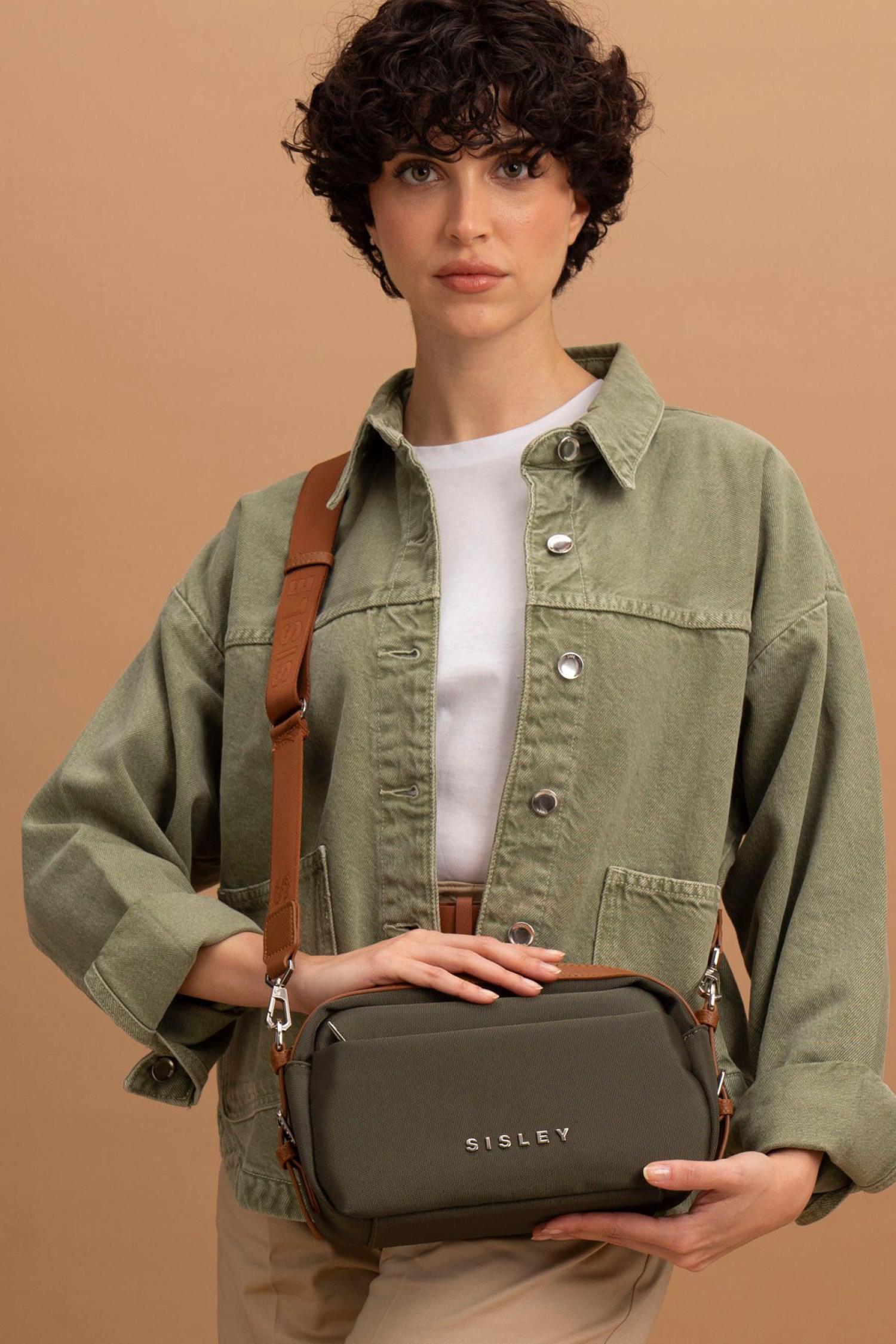 SLY-031_R1938_2.jpg