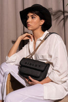 SLY-067_R1534_3.jpg