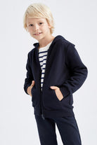 X7382A6_R2718_2.jpg