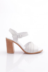 Dgn 1830 Kadin Topuklu Sandalet Beyaz 